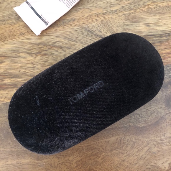 ❌SOLD❌ Tom Ford TF431 Greta Sunglasses - Picture 4 of 7